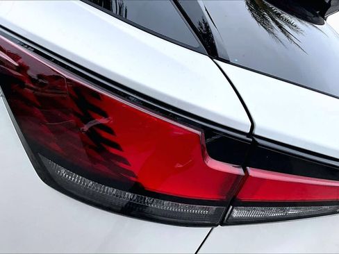 Used 2025 Lexus RX 450h AWD w/ Luxury Package image 29