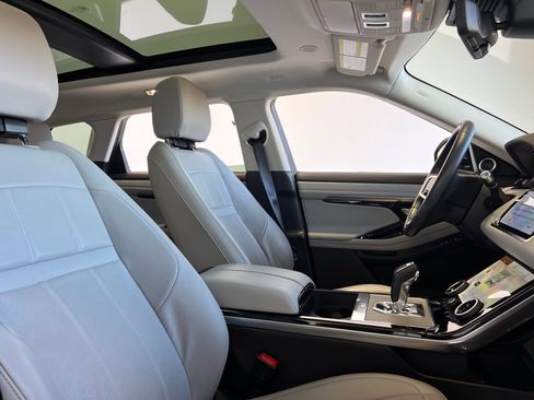 Used 2022 Land Rover Range Rover Evoque SE image 24