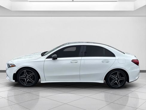 Used 2021 Mercedes-Benz A 220 4MATIC image 3