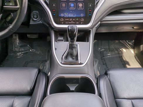 Used 2022 Subaru Outback Limited XT AWD/4WD image 19