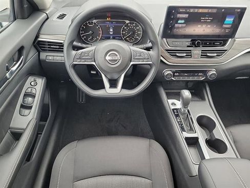 New 2025 Nissan Altima 2.5 SV w/ SV Special Edition Package image 2