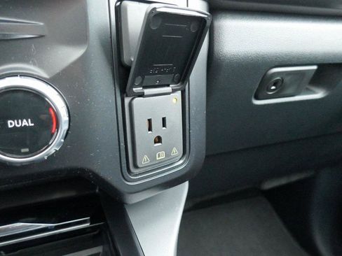 New 2026 Ford F250 Lariat w/ Black Appearance Package image 24