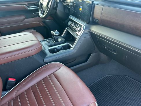 Used 2023 GMC Sierra 1500 Denali Ultimate AWD/4WD image 18