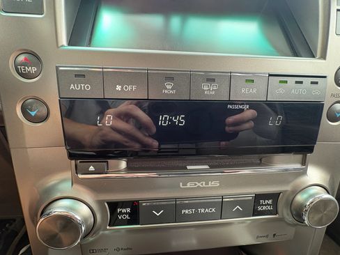 Used 2015 Lexus GX 460 w/ Premium Package AWD/4WD image 11