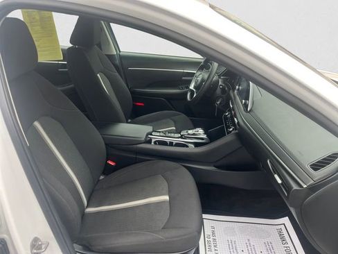 Used 2023 Hyundai Sonata SE w/ Cargo Package FWD image 15