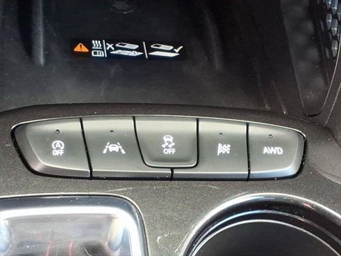 Used 2024 Chevrolet TrailBlazer RS w/ Convenience Package AWD/4WD image 24