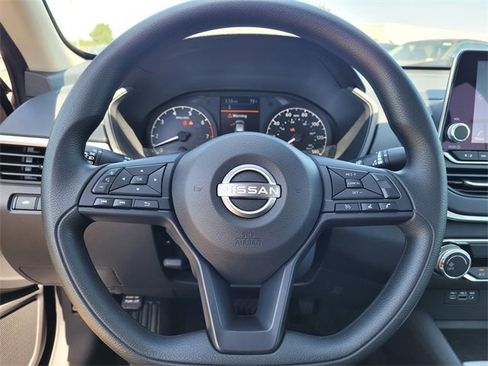 New 2025 Nissan Altima 2.5 S image 12