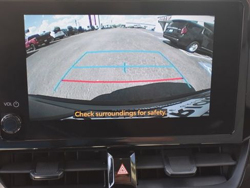 Used 2024 Toyota Corolla Cross LE FWD image 24