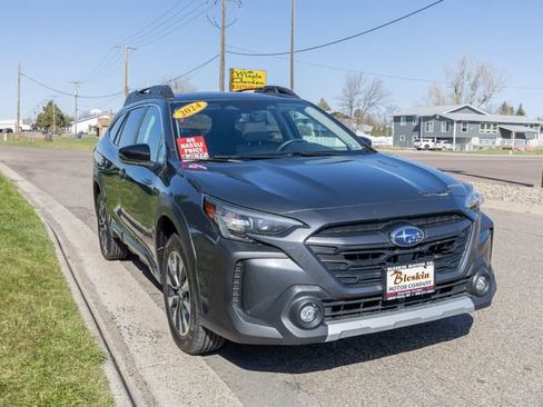 Used 2024 Subaru Outback Limited AWD/4WD image 3
