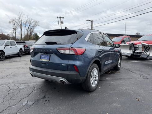 Certified 2020 Ford Escape SE image 7