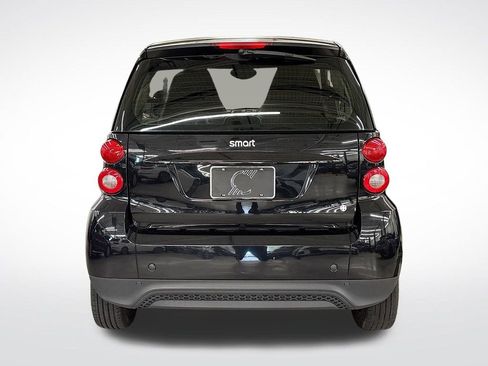 Used 2014 smart fortwo pure RWD image 4