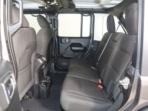Used 2020 Jeep Wrangler Unlimited Sport S AWD/4WD image 43