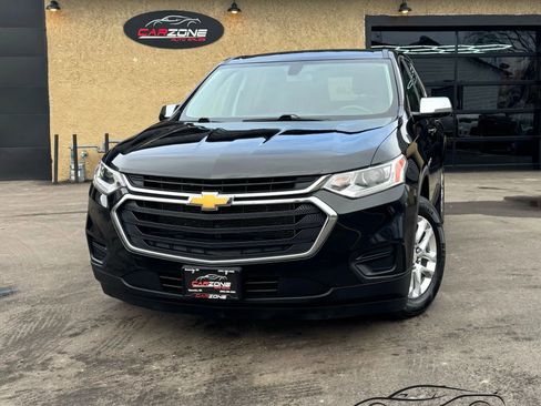 Used 2020 Chevrolet Traverse LS image 1