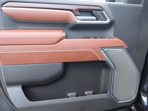 New 2026 GMC Sierra 3500 Denali Ultimate image 9