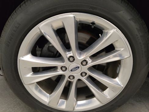 Used 2018 Ford Explorer Limited w/ Equipment Group 301A FWD image 31