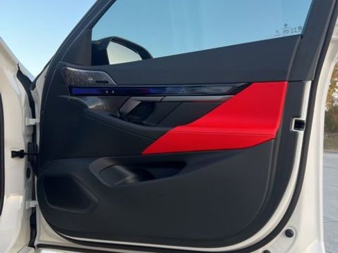 Used 2026 BMW M5 w/ Carbon Package image 23