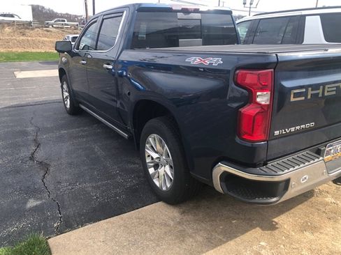 Used 2021 Chevrolet Silverado 1500 LTZ w/ Technology Package image 3