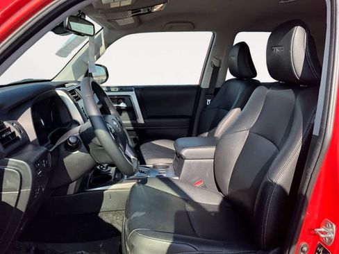 Used 2024 Toyota 4Runner TRD Sport image 11