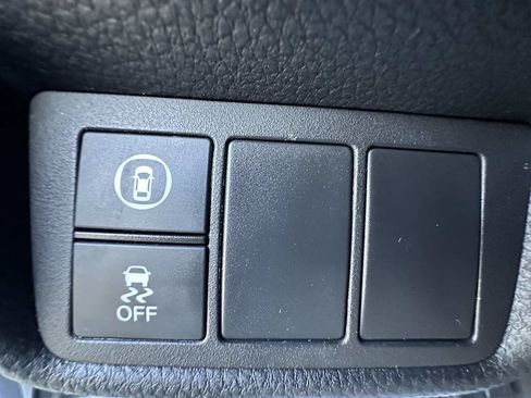 Used 2019 Honda Accord LX image 12