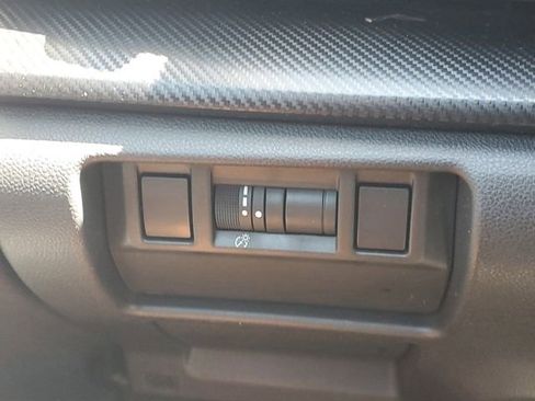 Certified 2024 Subaru Crosstrek 2.0i AWD/4WD image 18