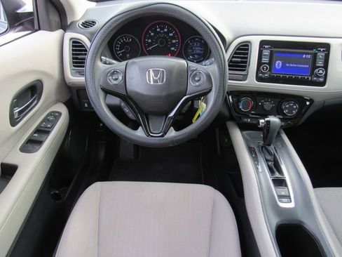 Used 2018 Honda HR-V LX image 15