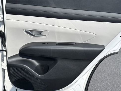 New 2026 Hyundai Tucson SE FWD image 16