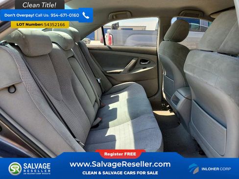 Used 2011 Toyota Camry LE w/ LE Extra-Value Pkg FWD image 13