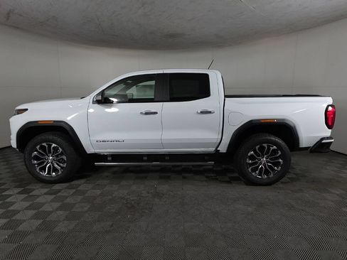 New 2026 GMC Canyon Denali AWD/4WD image 8