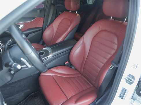 Used 2021 Mercedes-Benz C 300 Sedan image 5