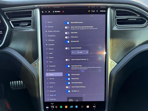 Used 2014 Tesla Model S P85D image 29