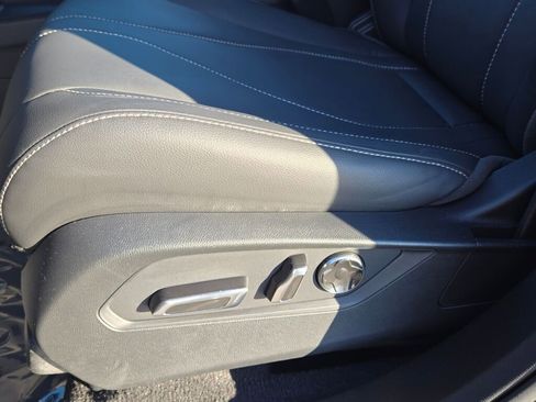 Certified 2025 Acura RDX SH-AWD image 21