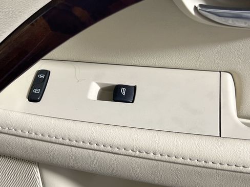 Used 2013 Volvo XC70 T6 image 32