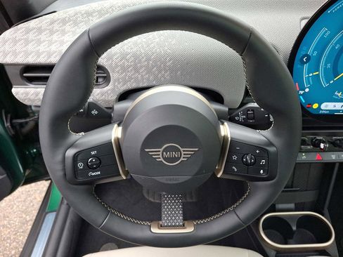 Used 2025 MINI Cooper S image 19