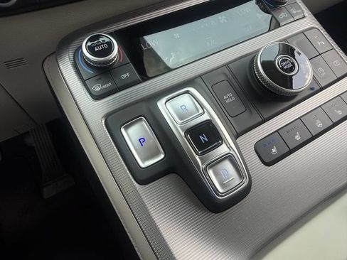 Used 2024 Hyundai Palisade Calligraphy FWD image 18