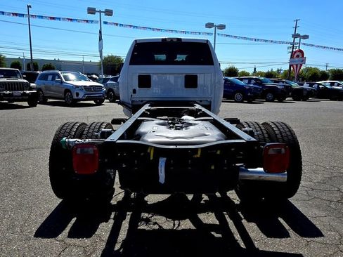 New 2026 RAM 5500 Tradesman w/ Safety Group AWD/4WD image 5