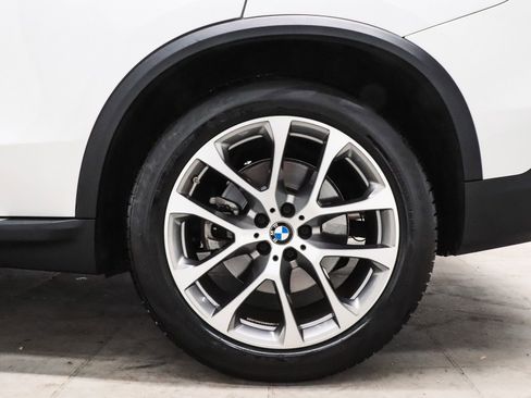 Used 2025 BMW X5 xDrive40i image 9