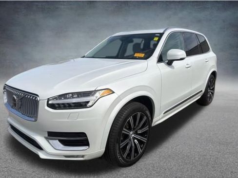 Used 2024 Volvo XC90 B5 Core w/ Climate Package AWD/4WD image 2