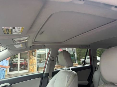 Used 2012 Toyota RAV4 Limited image 21