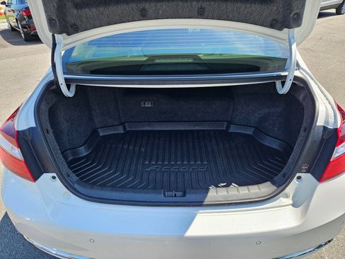 Used 2017 Honda Accord Touring image 21
