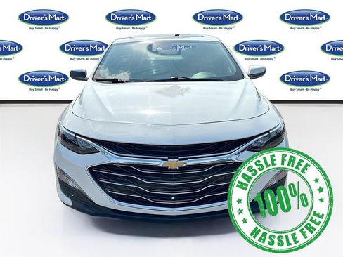 Used 2024 Chevrolet Malibu LT FWD image 2