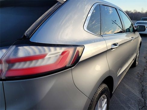Used 2021 Ford Edge SEL image 7