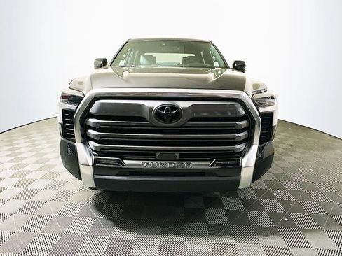 Used 2025 Toyota Tundra Limited AWD/4WD image 3