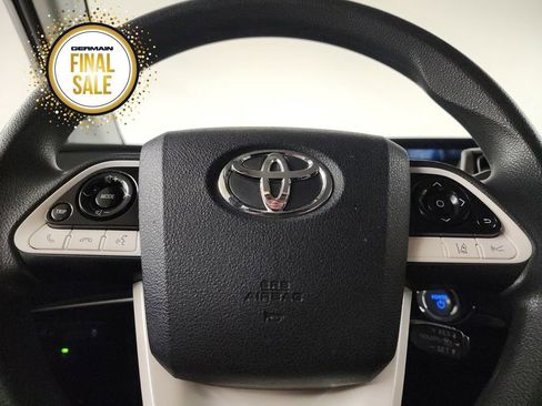 Used 2018 Toyota Prius Two image 20