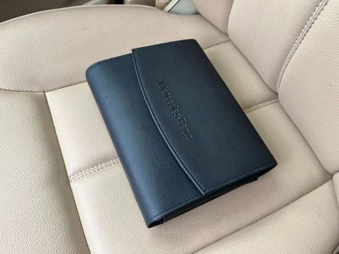 Used 2011 Mercedes-Benz GL 450 4MATIC image 36
