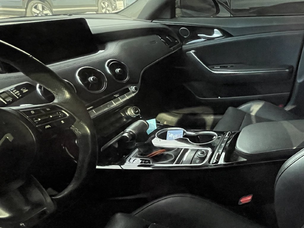 Used 2022 Kia Stinger GT-Line AWD/4WD image 9