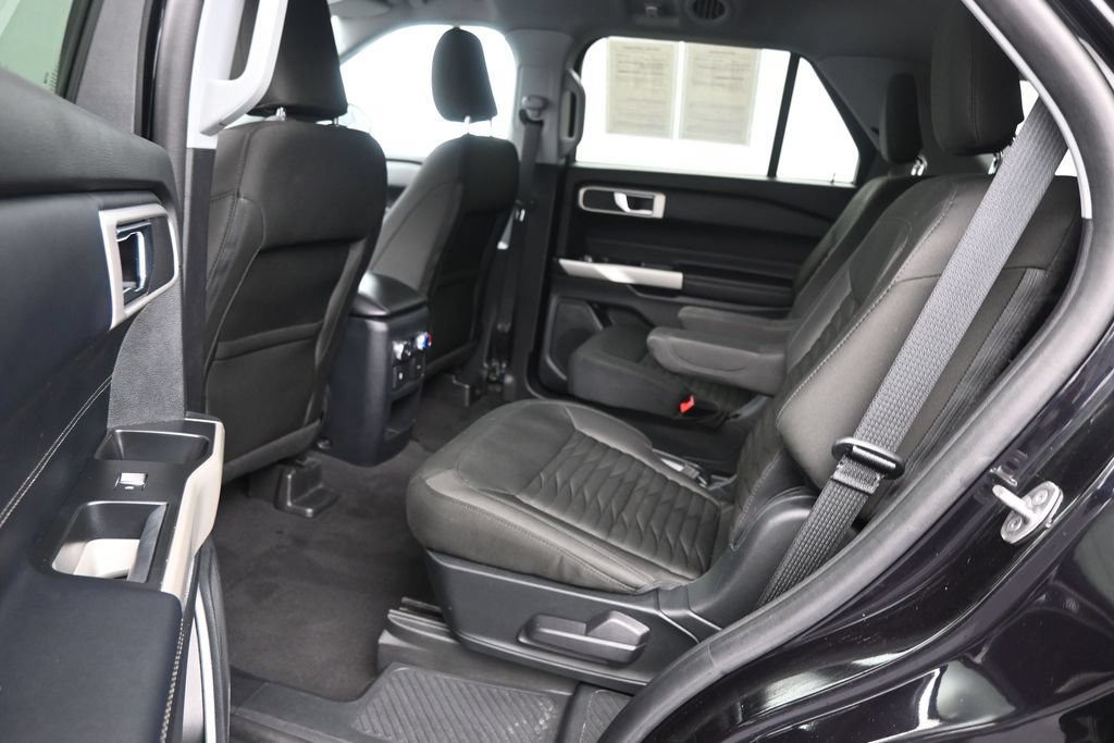 Used 2021 Ford Explorer XLT RWD image 16