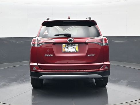 Used 2018 Toyota RAV4 Limited FWD image 6