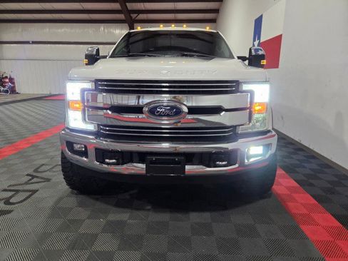 Used 2017 Ford F350 Lariat w/ Lariat Ultimate Package image 22