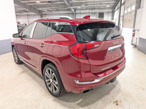 Used 2019 GMC Terrain Denali w/ Advanced Safety Package FWD image 5