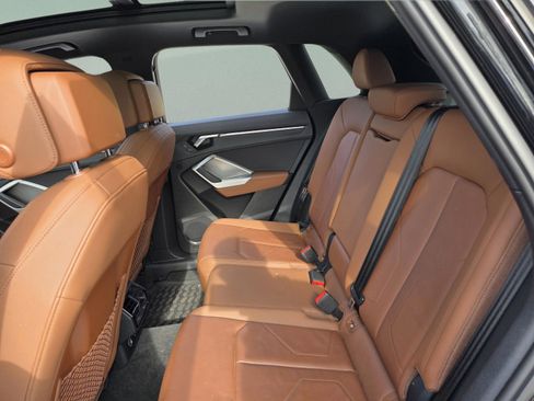 Used 2020 Audi Q3 2.0T Premium Plus image 17